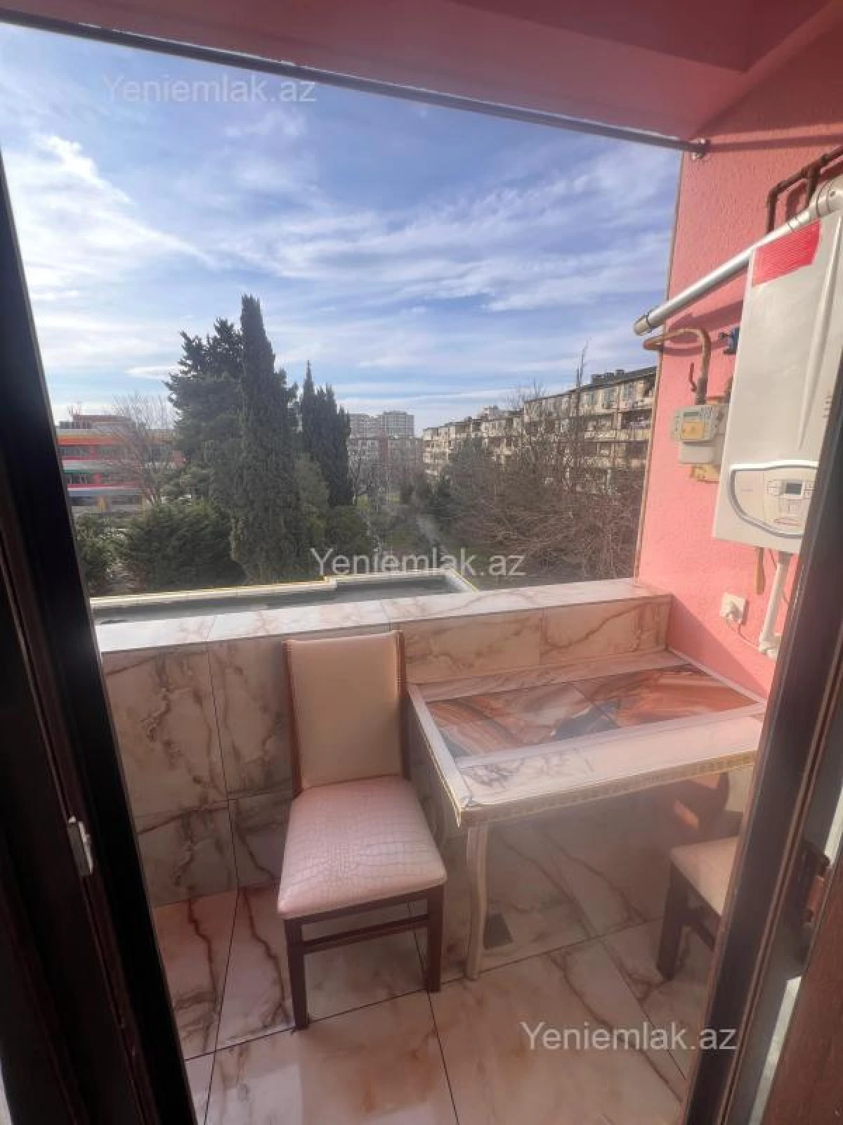 Satılır 3 otaqlı yeni tikili 120 m²