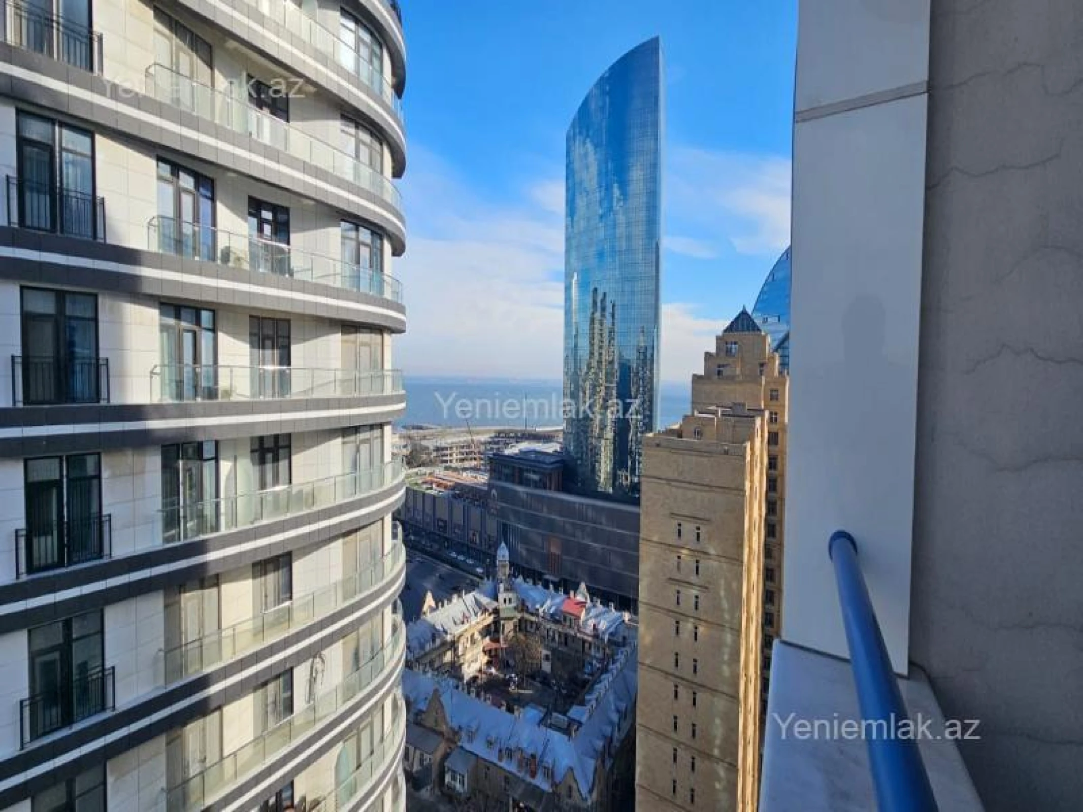 Satılır 3 otaqlı yeni tikili 135 m²