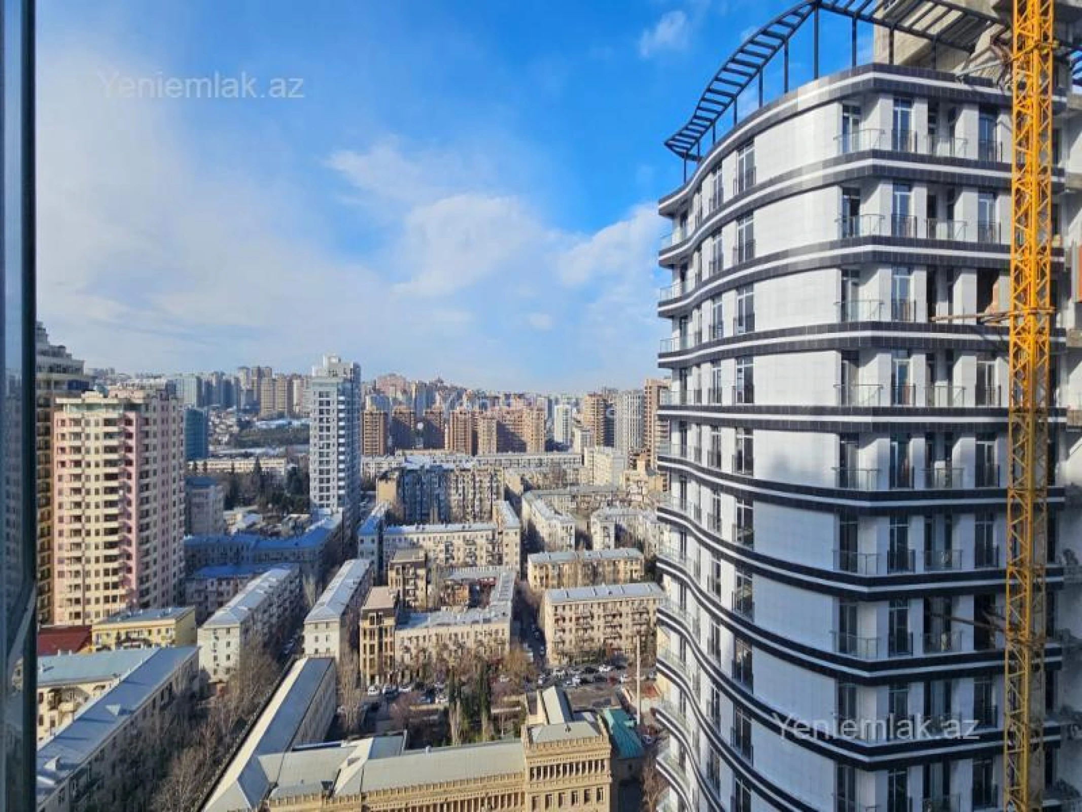 Satılır 3 otaqlı yeni tikili 135 m²