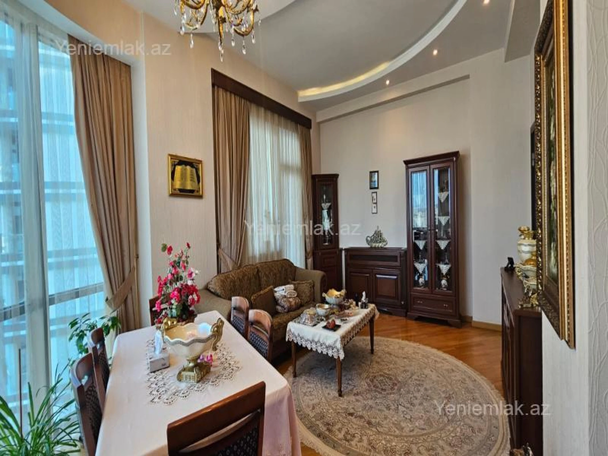 Satılır 3 otaqlı yeni tikili 135 m²