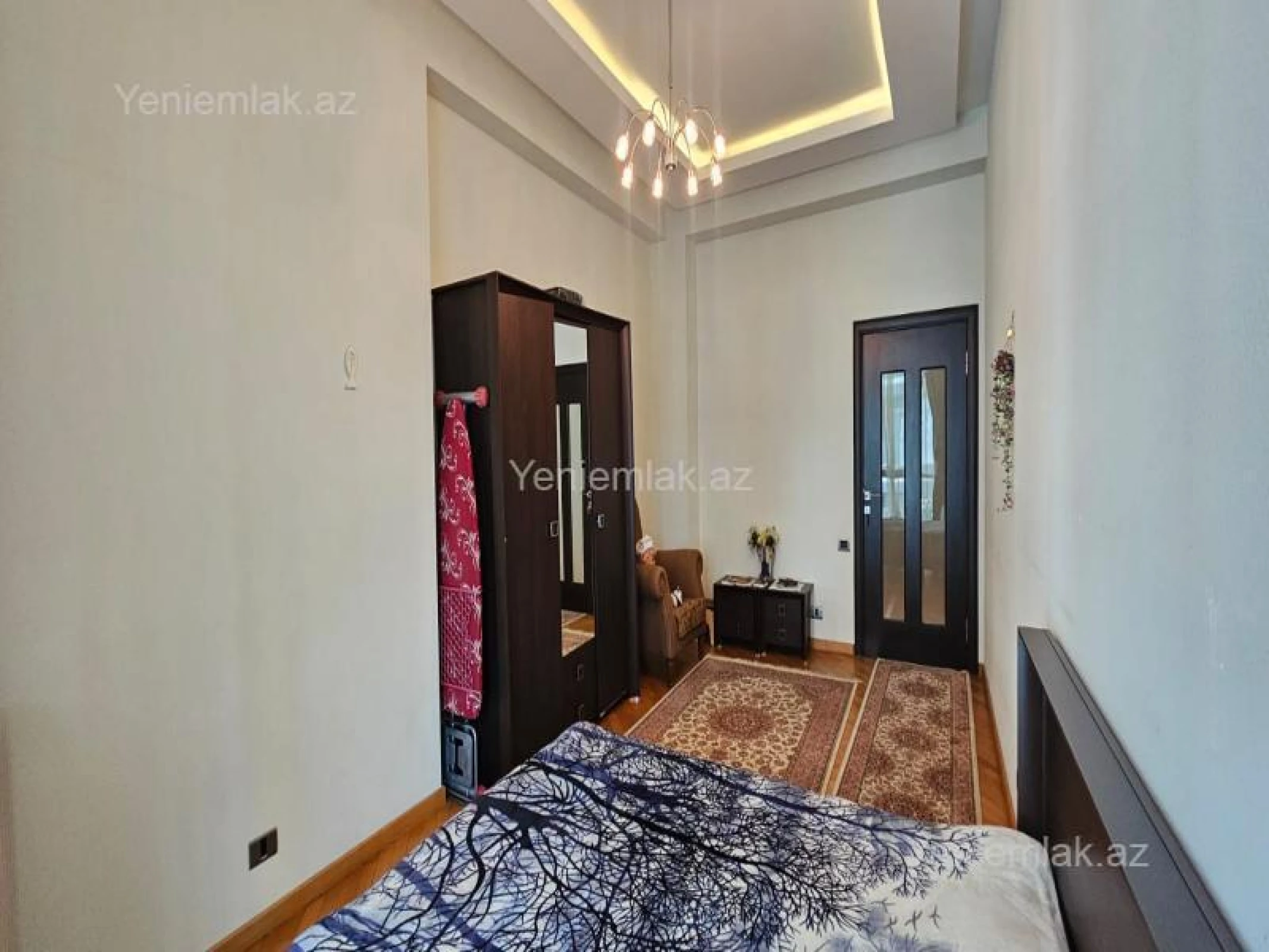 Satılır 3 otaqlı yeni tikili 135 m²