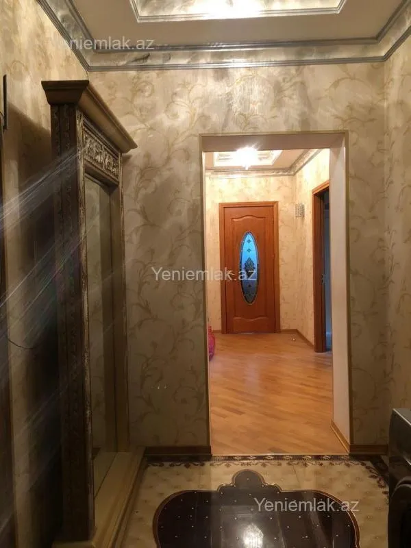 Satılır 4 otaqlı yeni tikili 180 m²