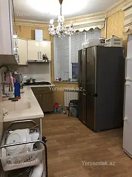Satılır 4 otaqlı yeni tikili 180 m²