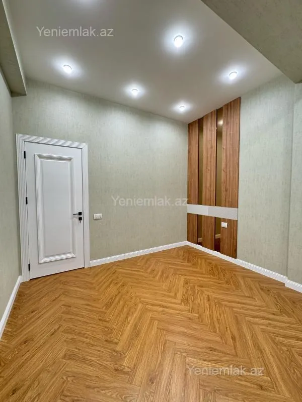 Satılır 3 otaqlı yeni tikili 125 m²