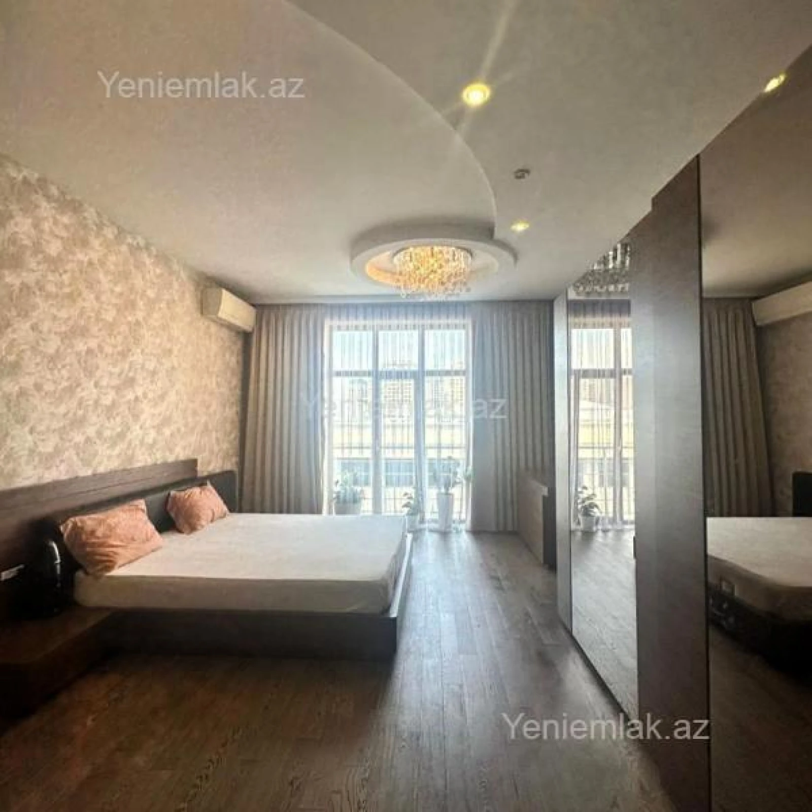 Satılır 5 otaqlı yeni tikili 211 m²