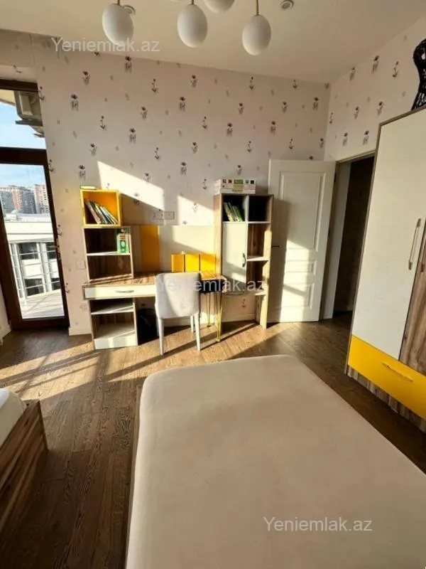 Satılır 5 otaqlı yeni tikili 211 m²
