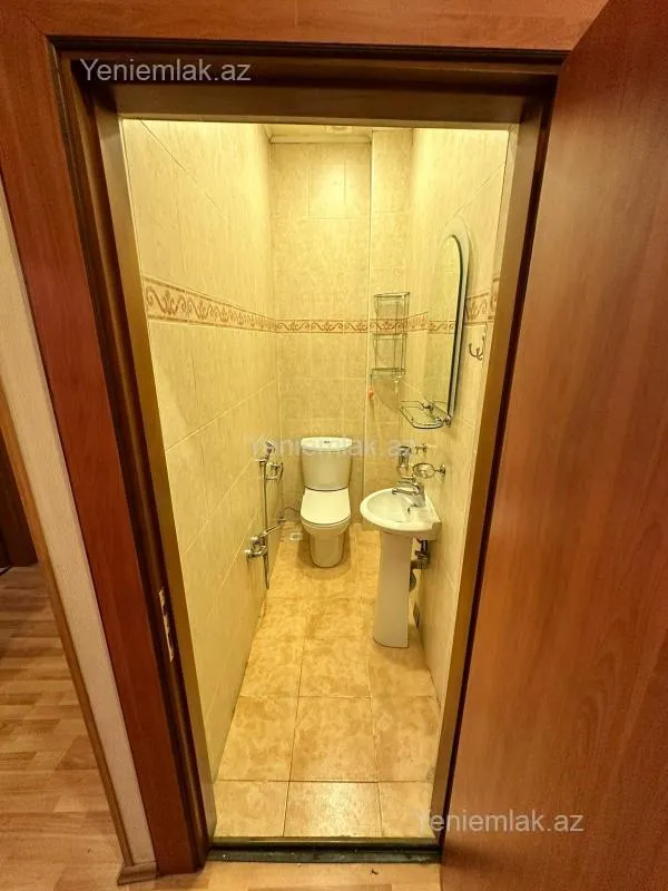 Satılır 3 otaqlı köhnə tikili 105 m²