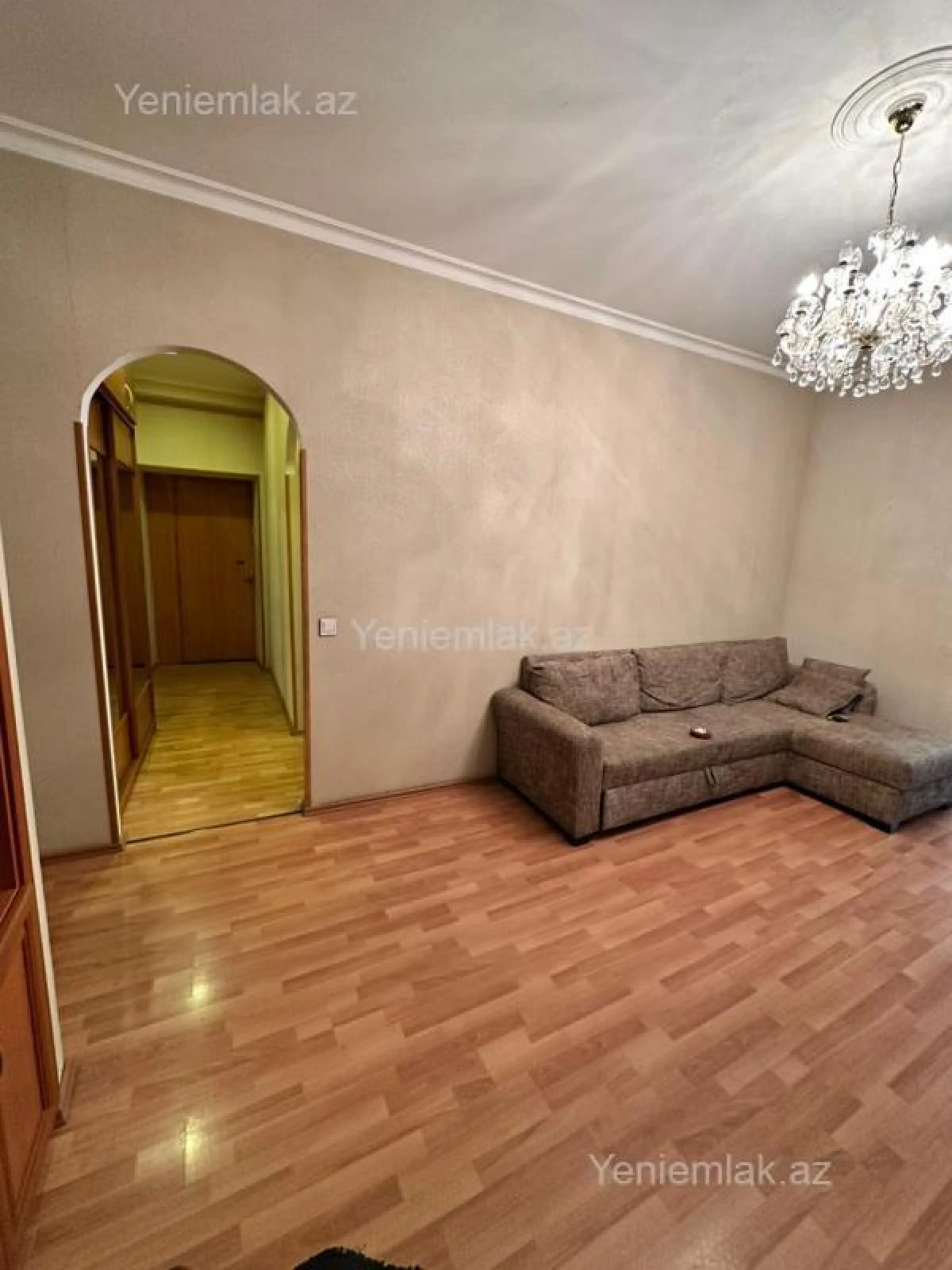 Satılır 3 otaqlı köhnə tikili 105 m²