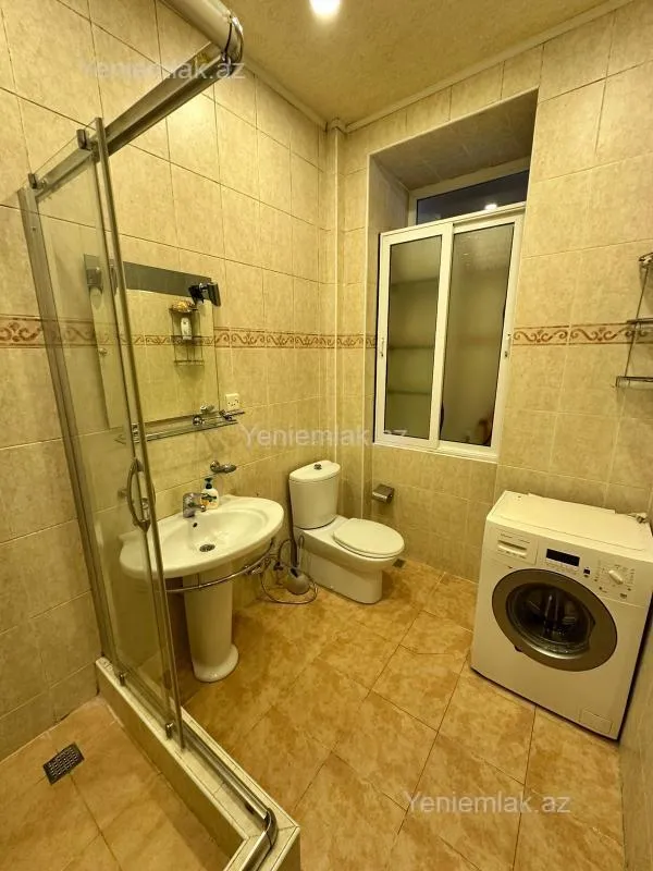 Satılır 3 otaqlı köhnə tikili 105 m²