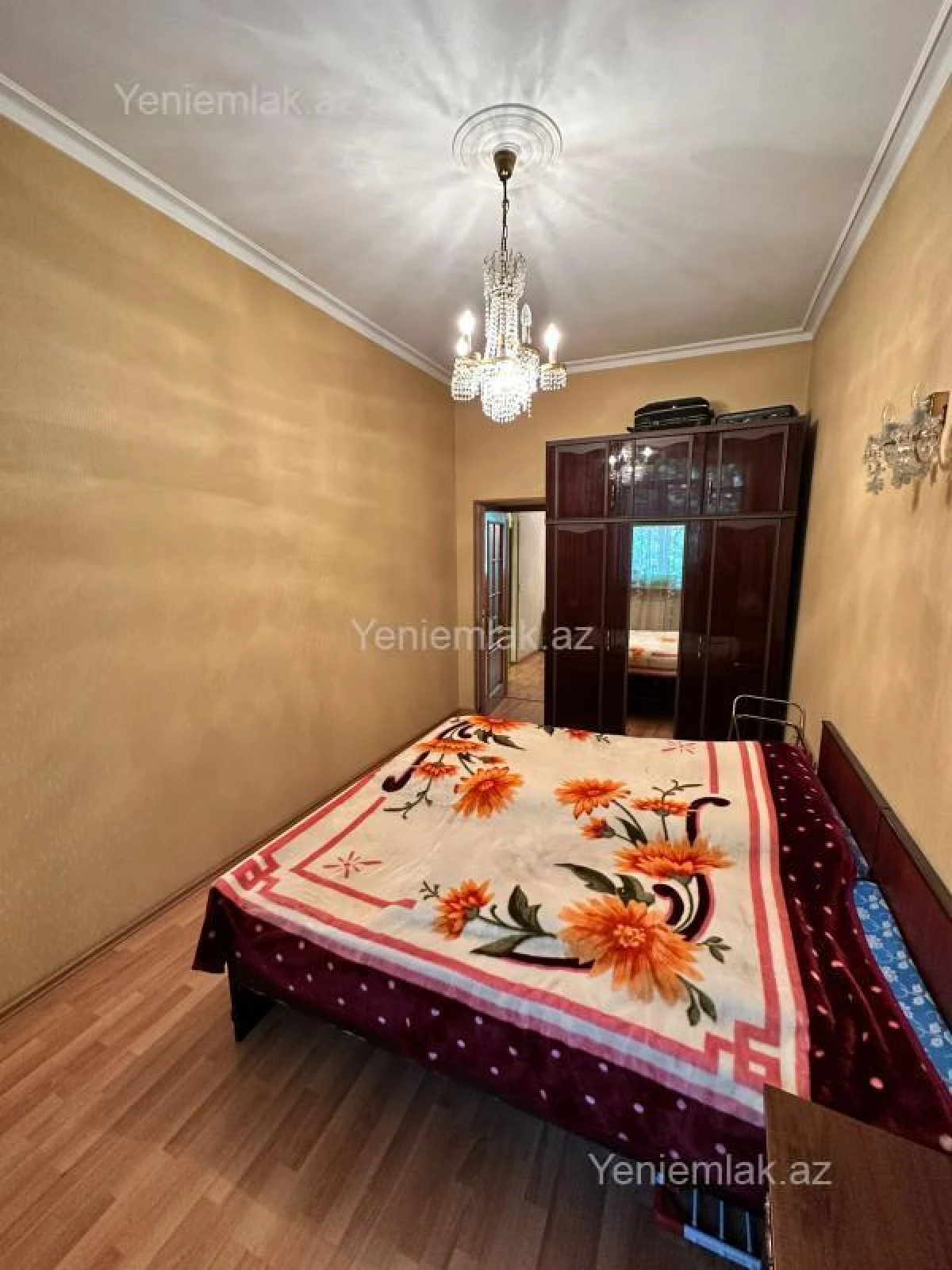 Satılır 3 otaqlı köhnə tikili 105 m²