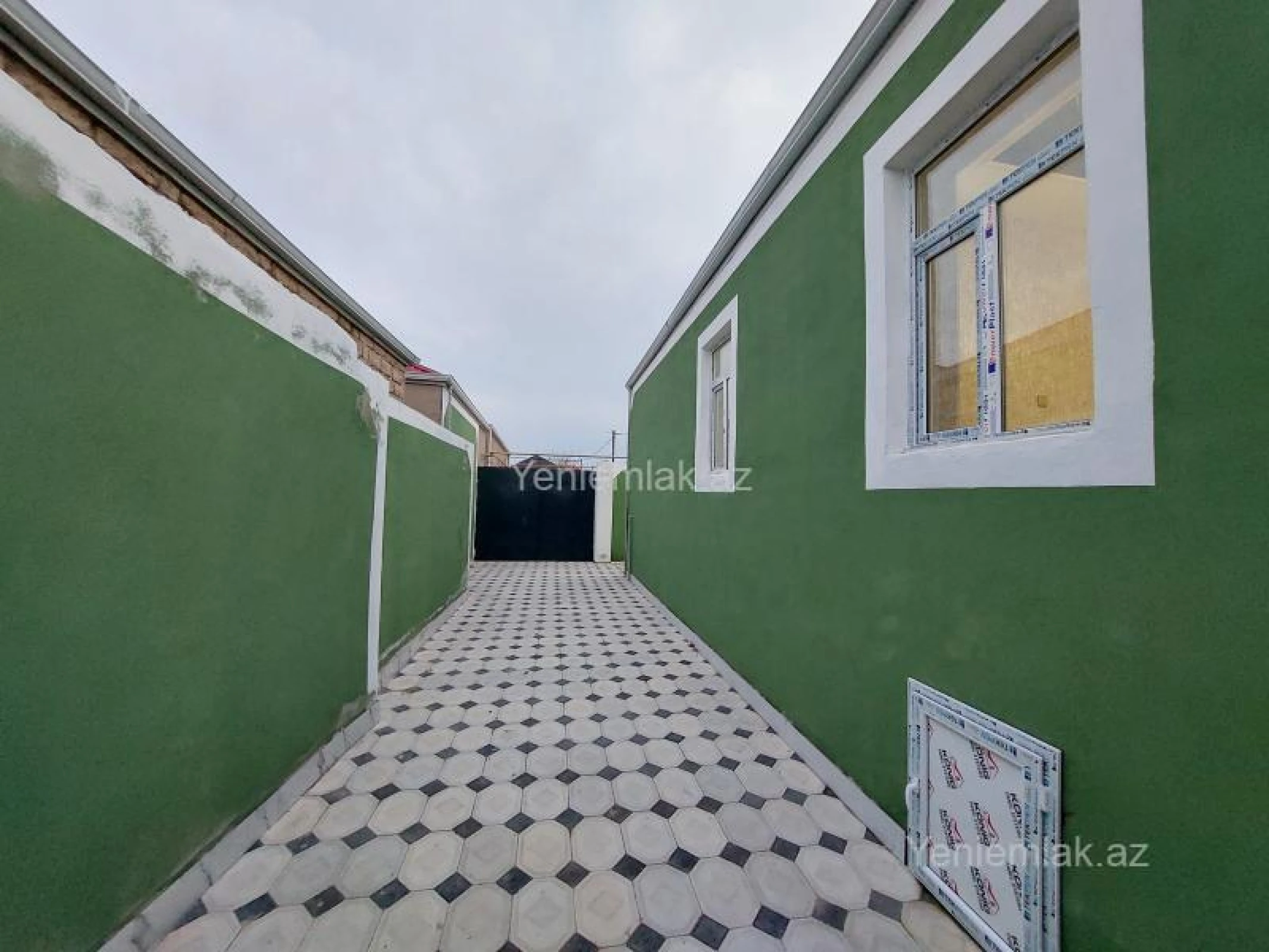 Satılır 4 otaqlı həyət evi 100 m²