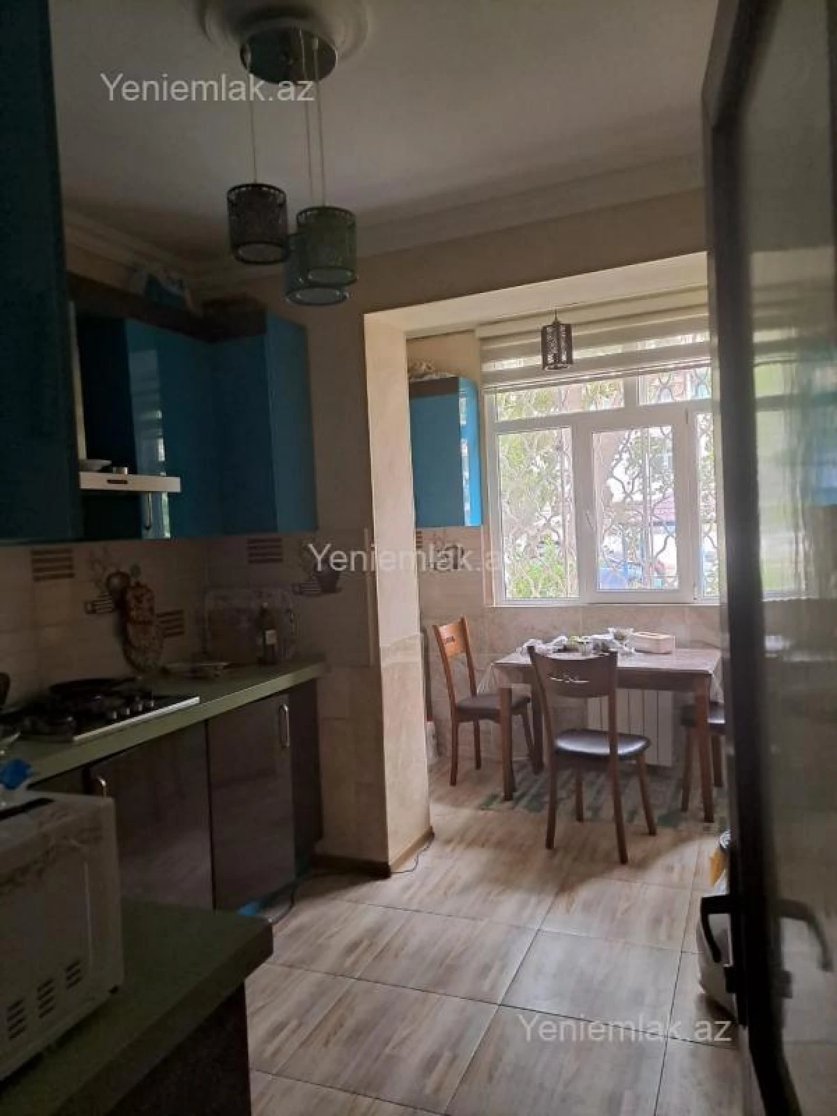 Satılır 4 otaqlı köhnə tikili 105 m²