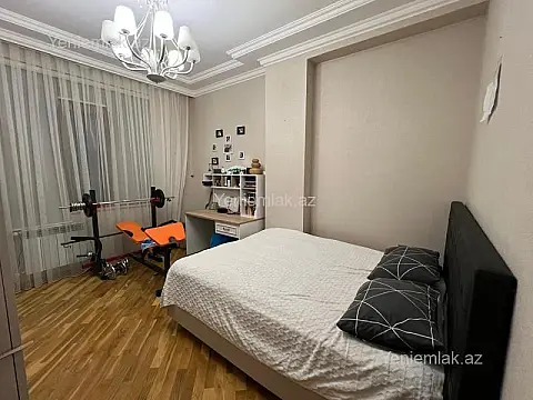 Satılır 3 otaqlı yeni tikili 100 m²
