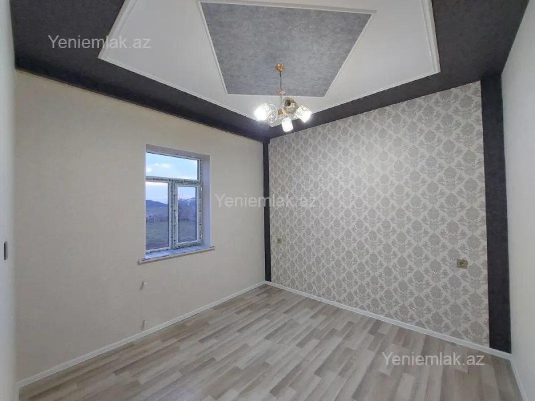 Satılır 4 otaqlı həyət evi 210 m²