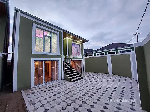 Satılır 4 otaqlı həyət evi 210 m²