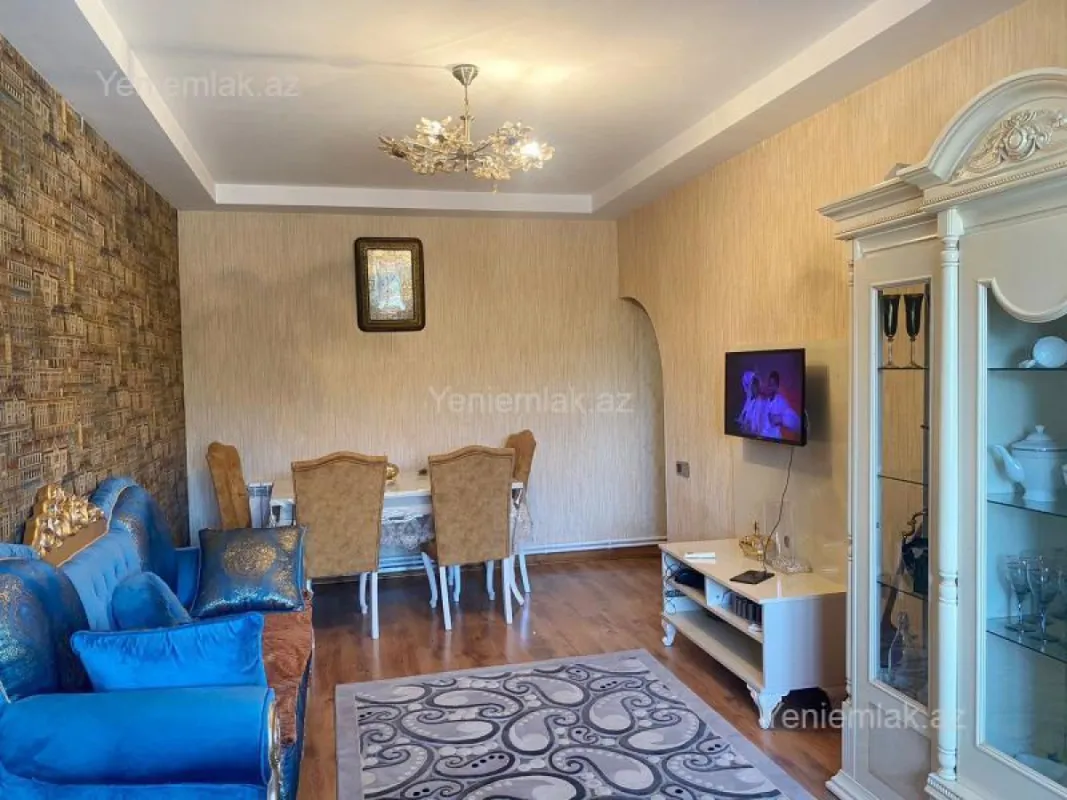 Satılır 3 otaqlı köhnə tikili 70 m²