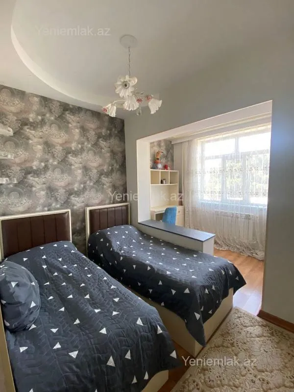 Satılır 3 otaqlı köhnə tikili 70 m²
