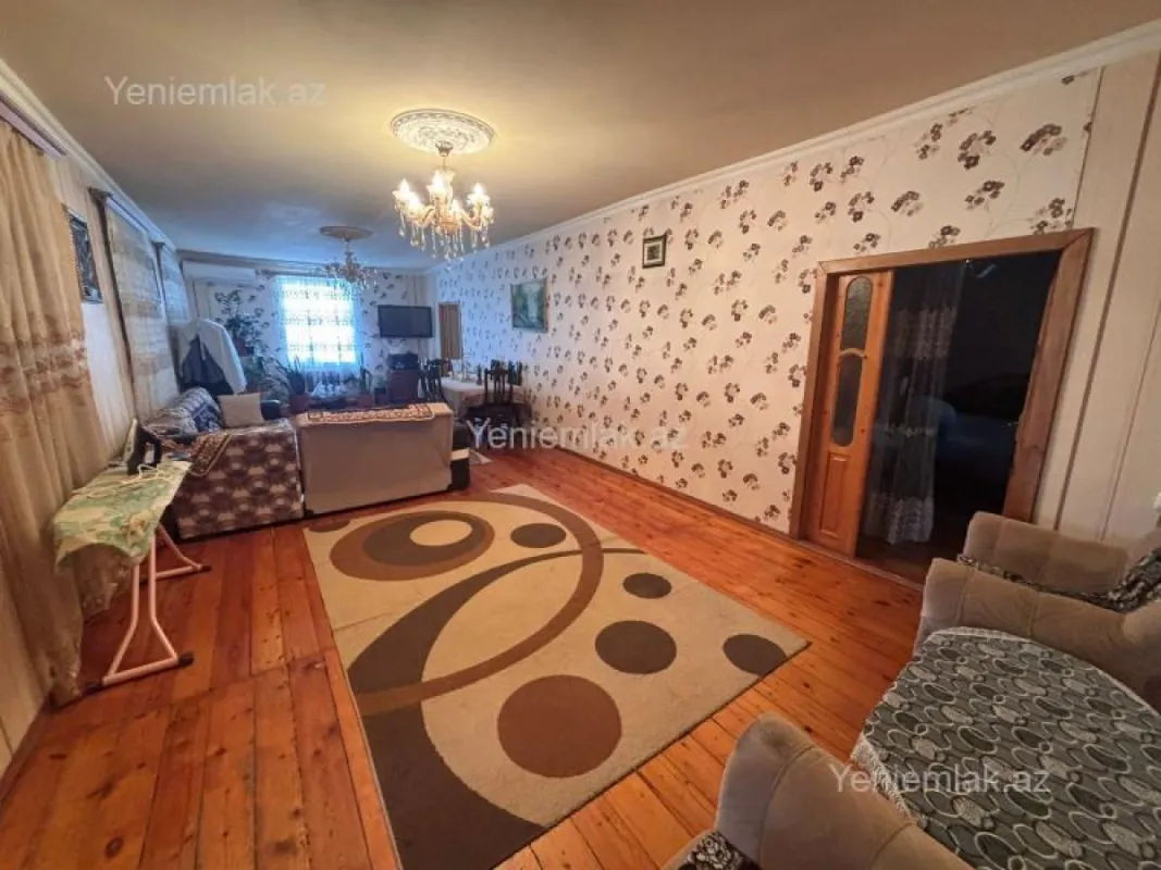Satılır 4 otaqlı həyət evi 120 m²
