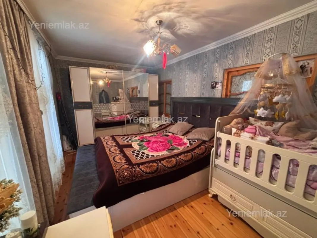 Satılır 4 otaqlı həyət evi 120 m²