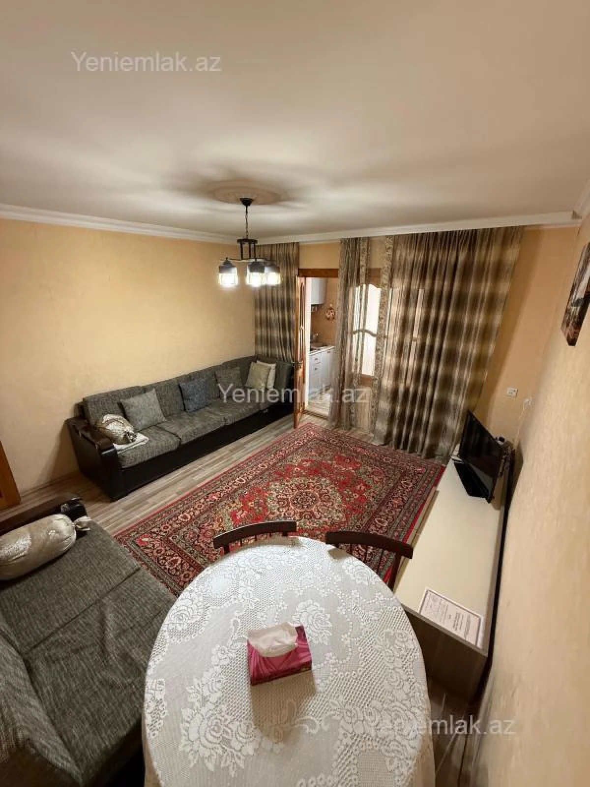 Satılır 2 otaqlı köhnə tikili 52 m²