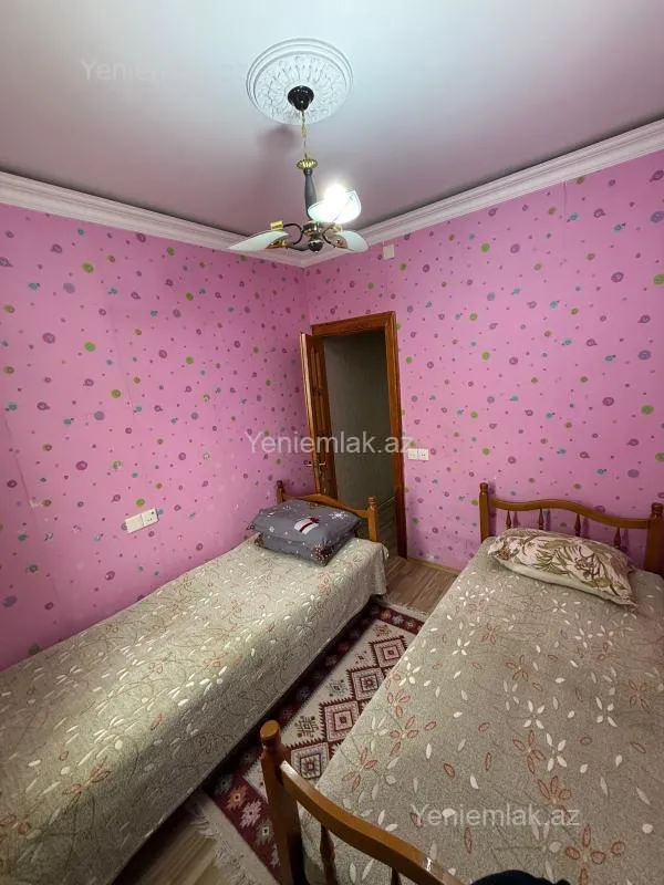 Satılır 2 otaqlı köhnə tikili 52 m²