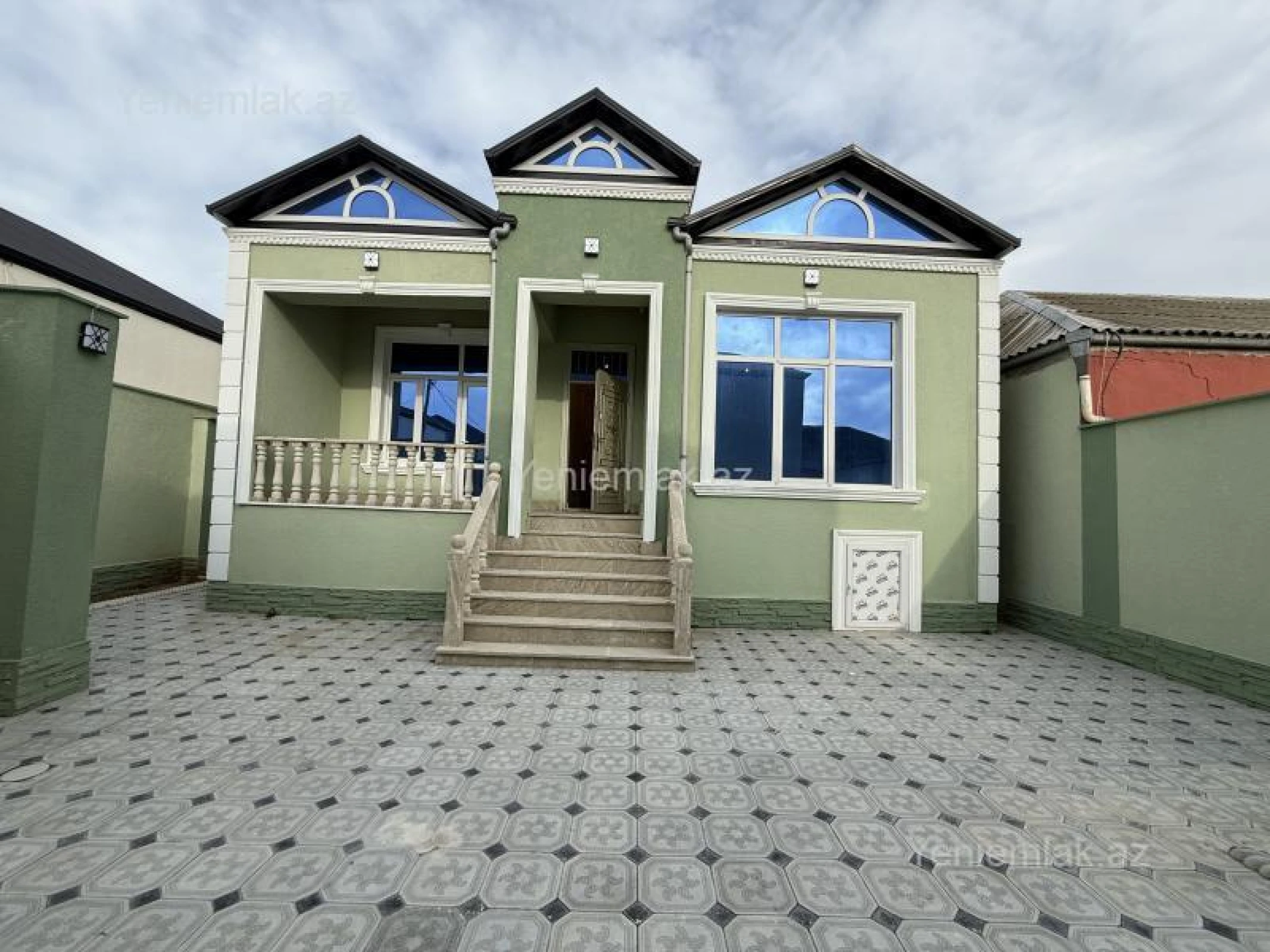 Satılır 3 otaqlı həyət evi 100 m²