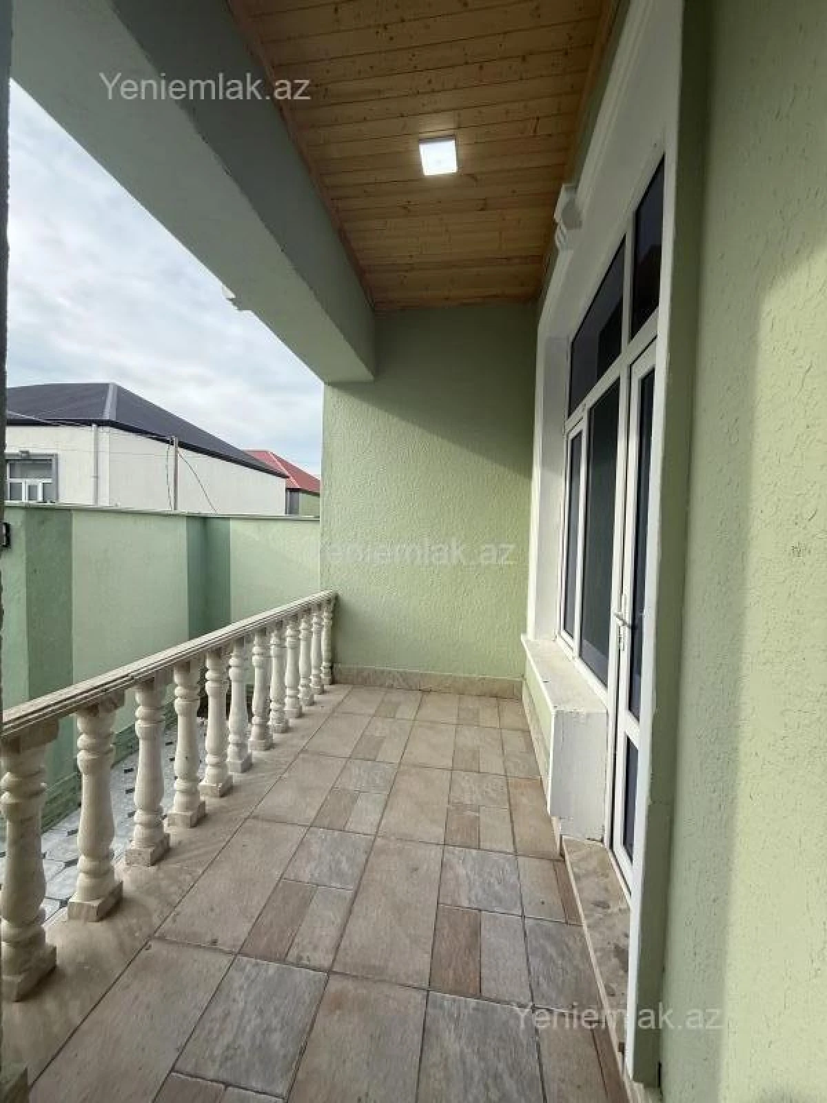 Satılır 3 otaqlı həyət evi 100 m²