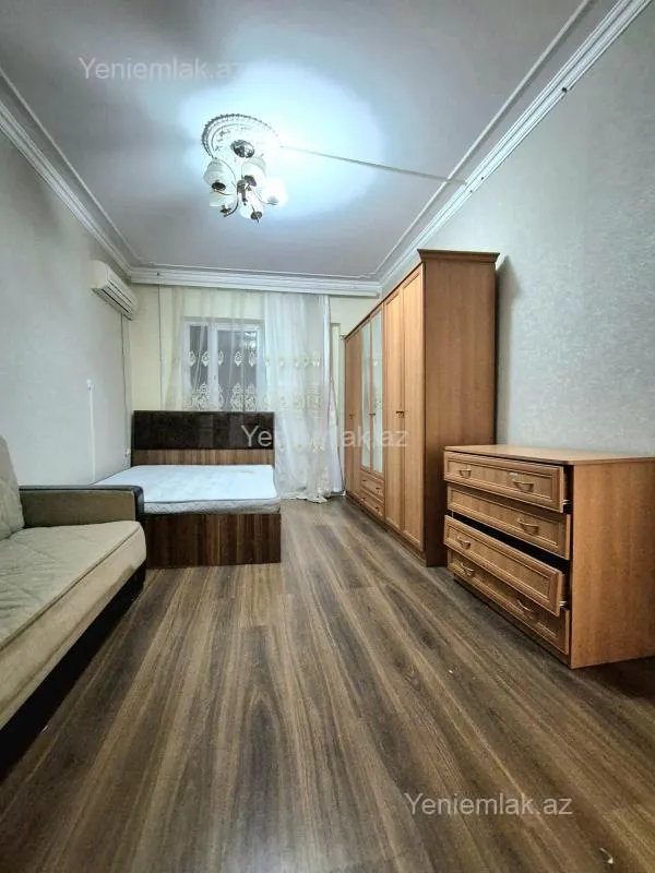 Satılır 2 otaqlı köhnə tikili 40 m²
