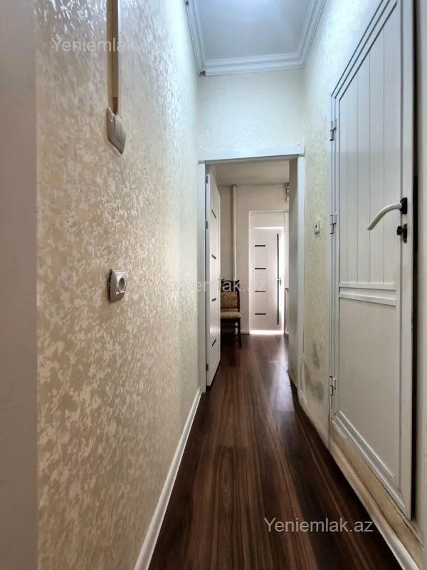 Satılır 2 otaqlı köhnə tikili 40 m²