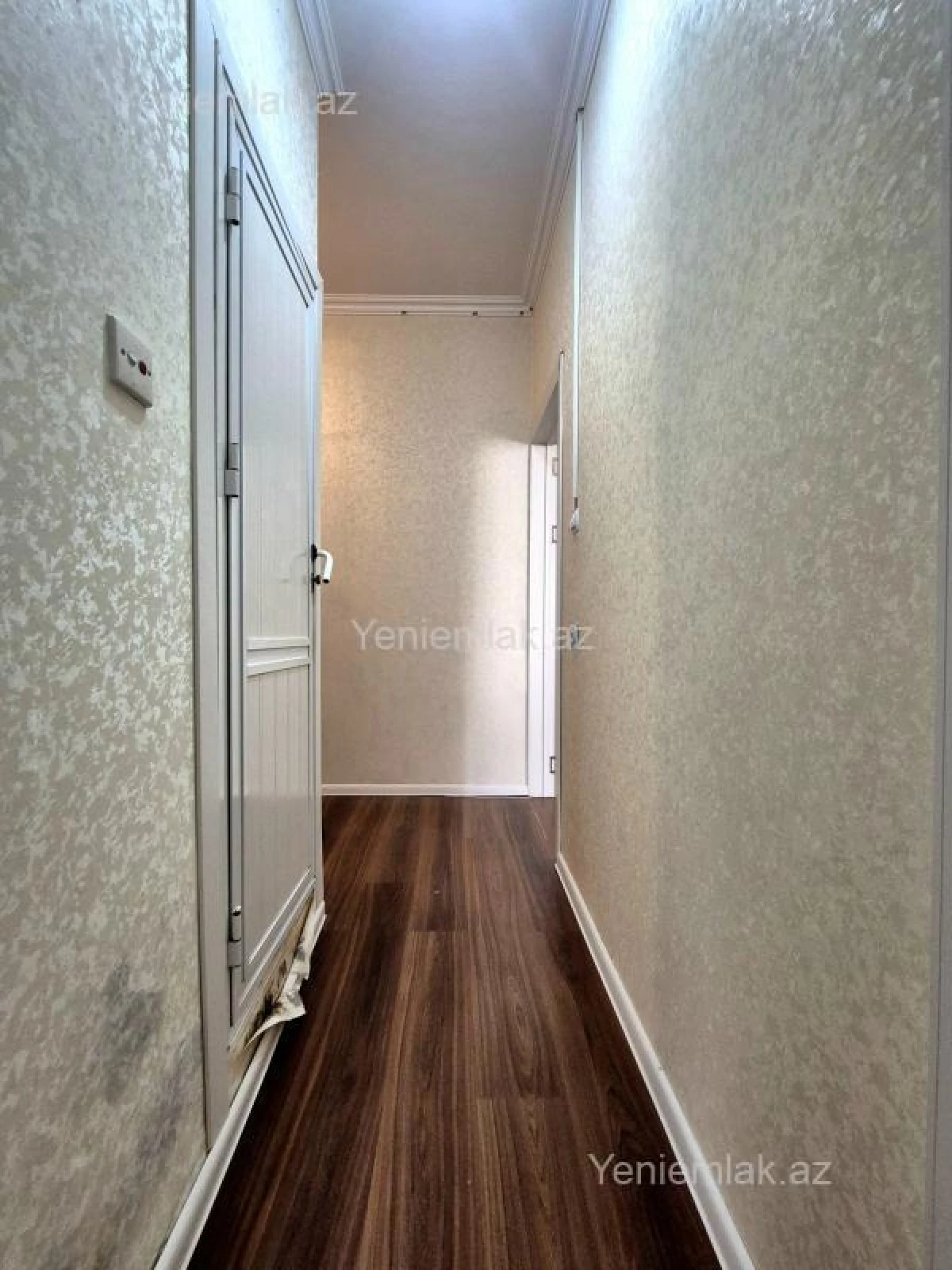 Satılır 2 otaqlı köhnə tikili 40 m²