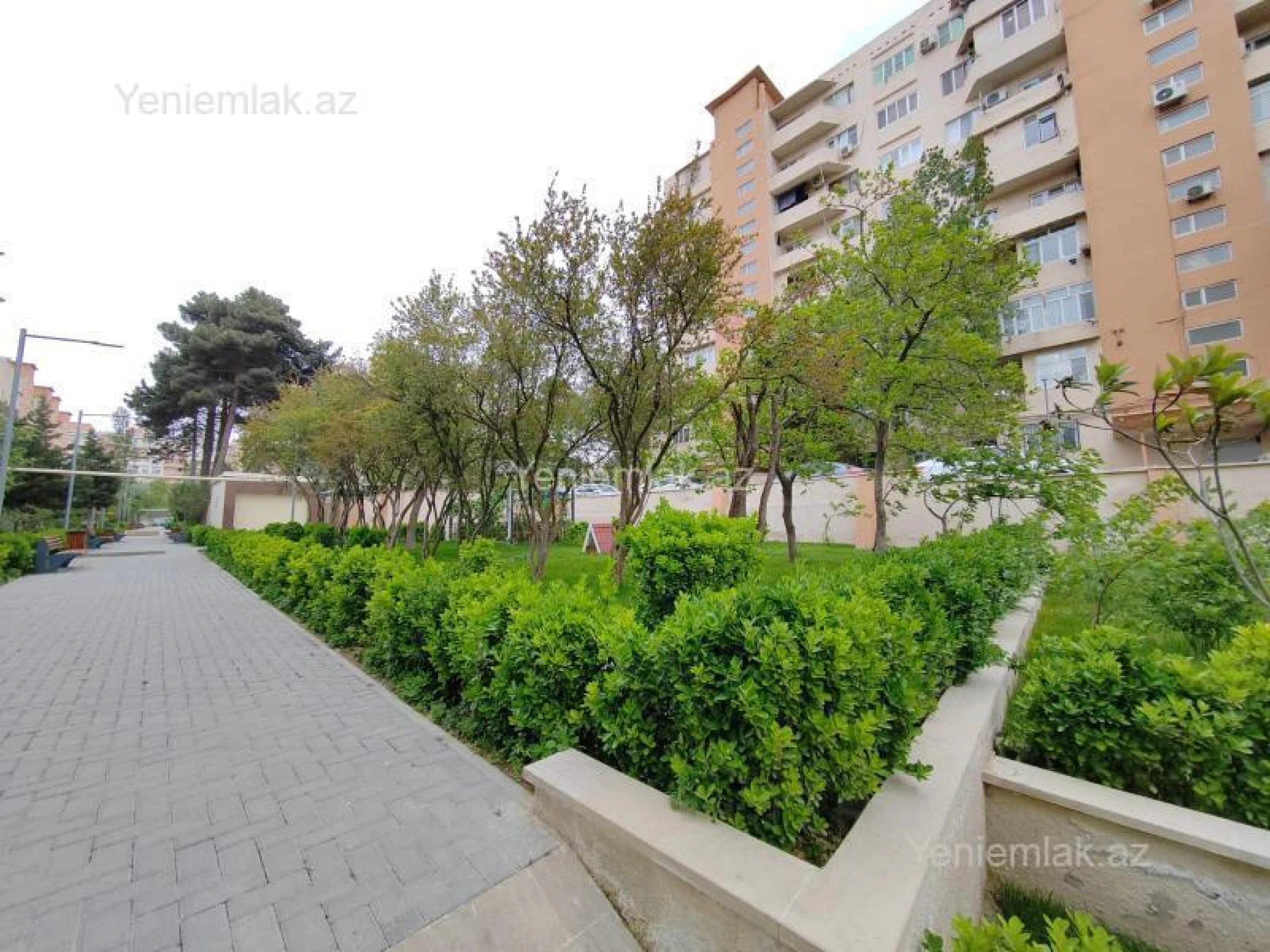 Satılır 2 otaqlı köhnə tikili 40 m²