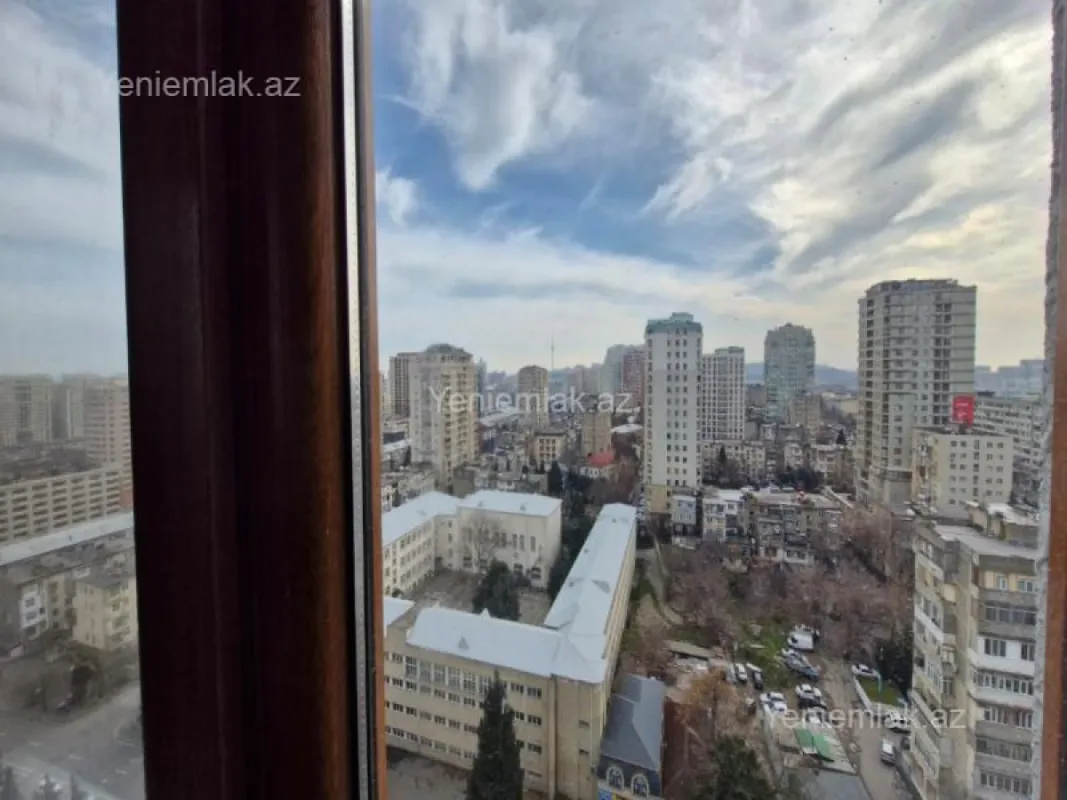 Satılır 2 otaqlı yeni tikili 65 m²