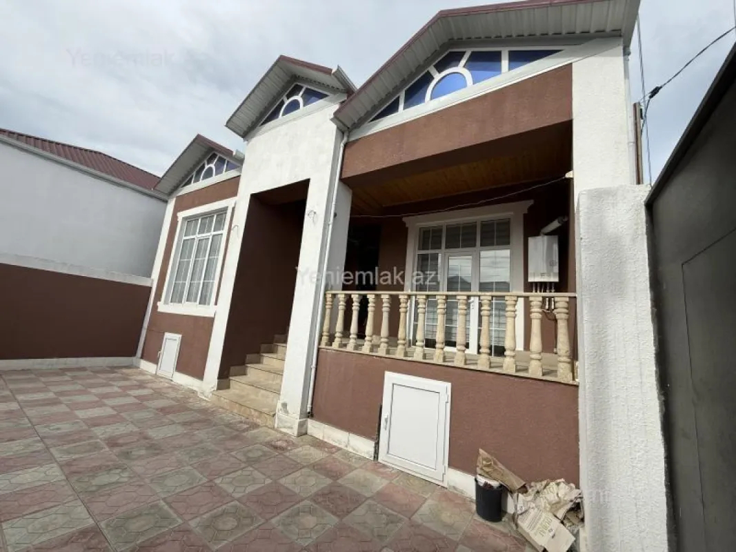 Satılır 3 otaqlı həyət evi 100 m²