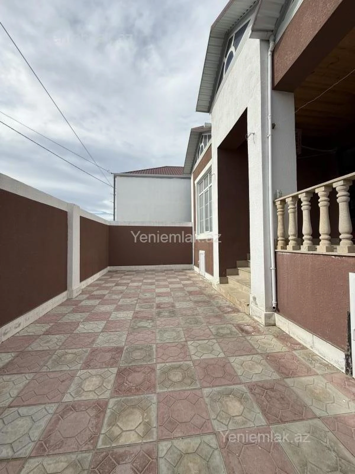 Satılır 3 otaqlı həyət evi 100 m²