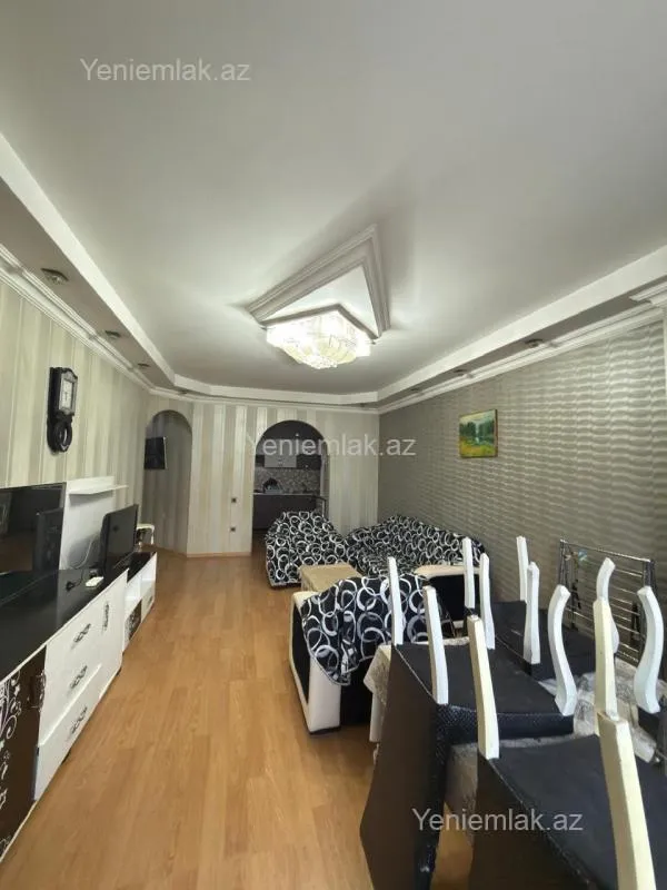 Satılır 3 otaqlı yeni tikili 100 m²