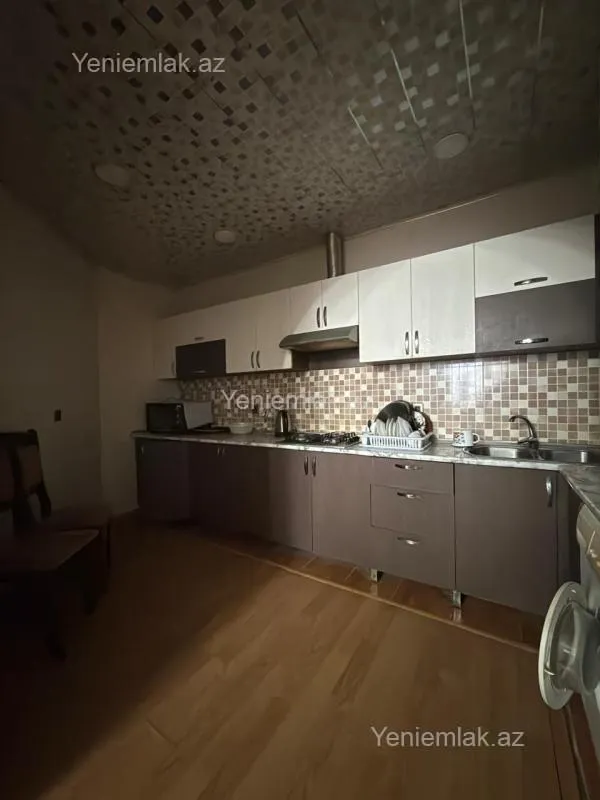 Satılır 3 otaqlı yeni tikili 100 m²