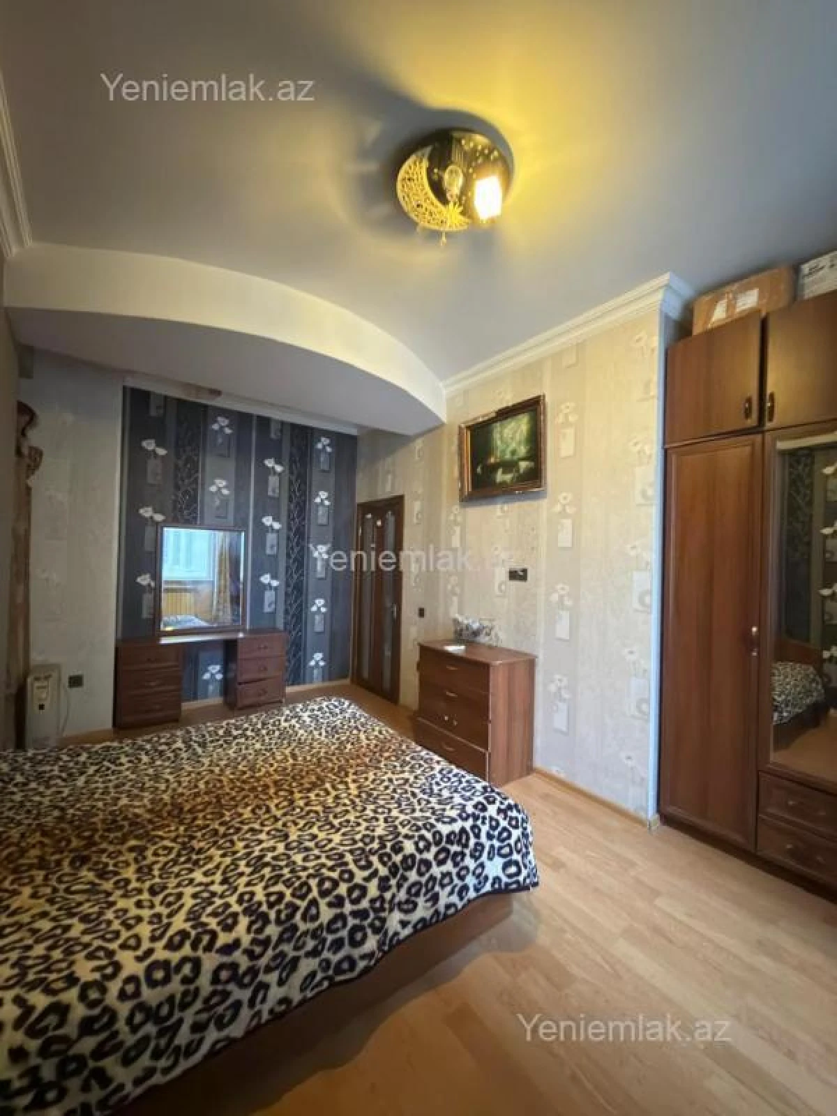 Satılır 3 otaqlı yeni tikili 100 m²