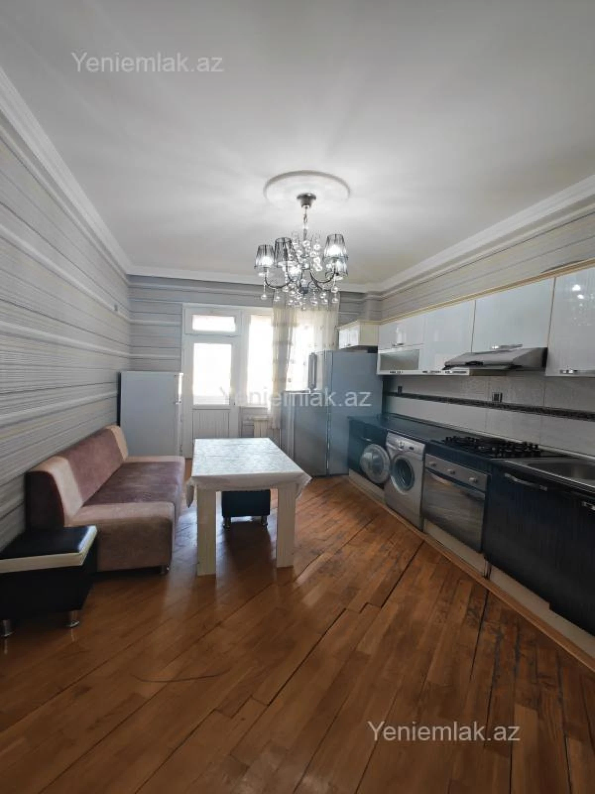 Satılır 3 otaqlı yeni tikili 130 m²