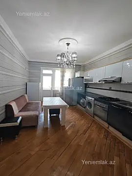 Satılır 3 otaqlı yeni tikili 130 m²