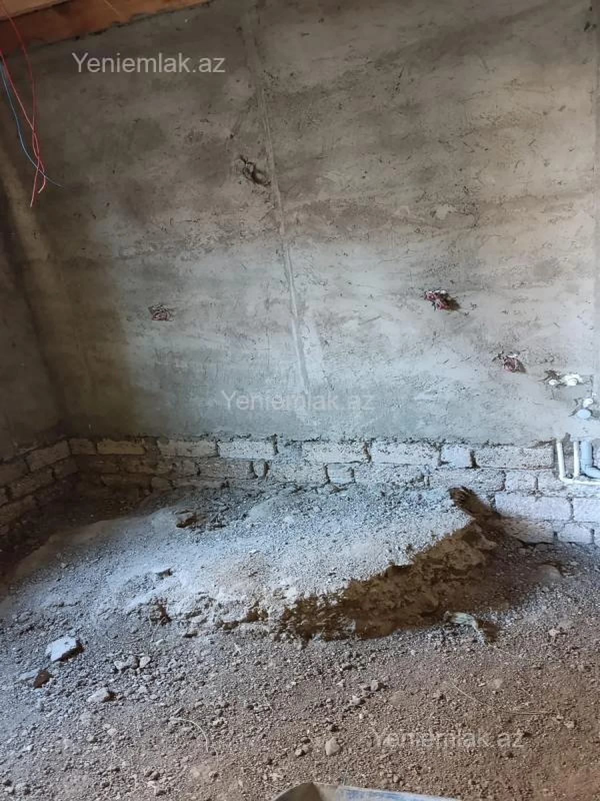 Satılır 5 otaqlı həyət evi 160 m²