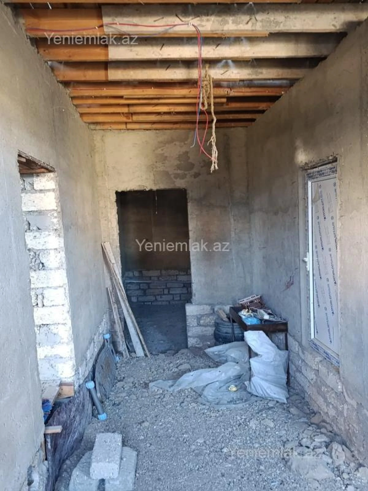 Satılır 5 otaqlı həyət evi 160 m²