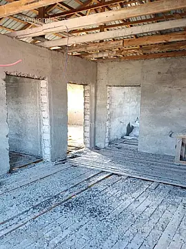 Satılır 5 otaqlı həyət evi 160 m²