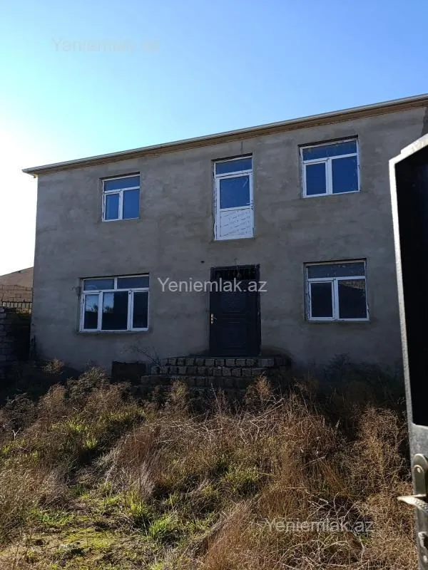 Satılır 5 otaqlı həyət evi 160 m²