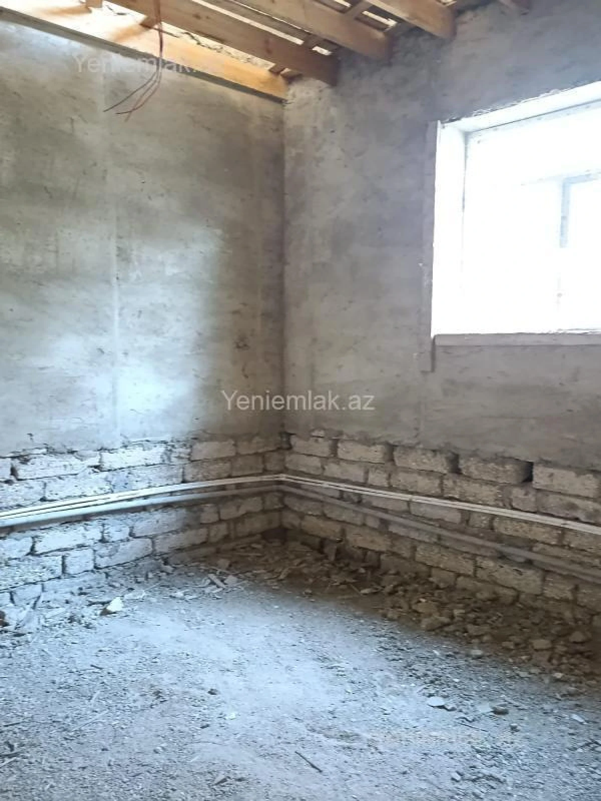 Satılır 5 otaqlı həyət evi 160 m²