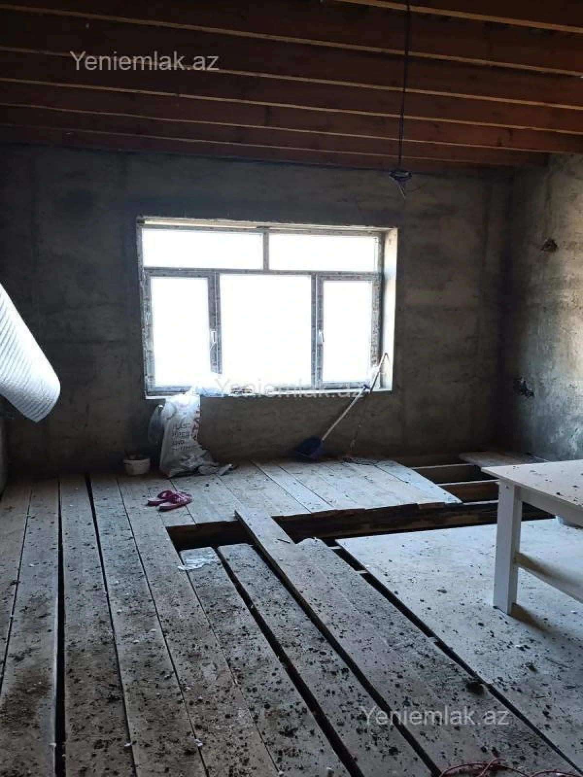 Satılır 5 otaqlı həyət evi 160 m²