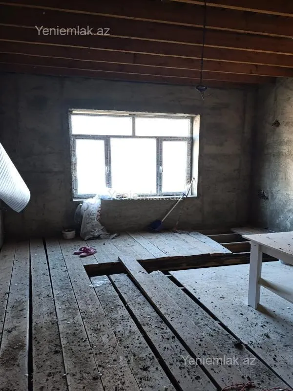 Satılır 5 otaqlı həyət evi 160 m²