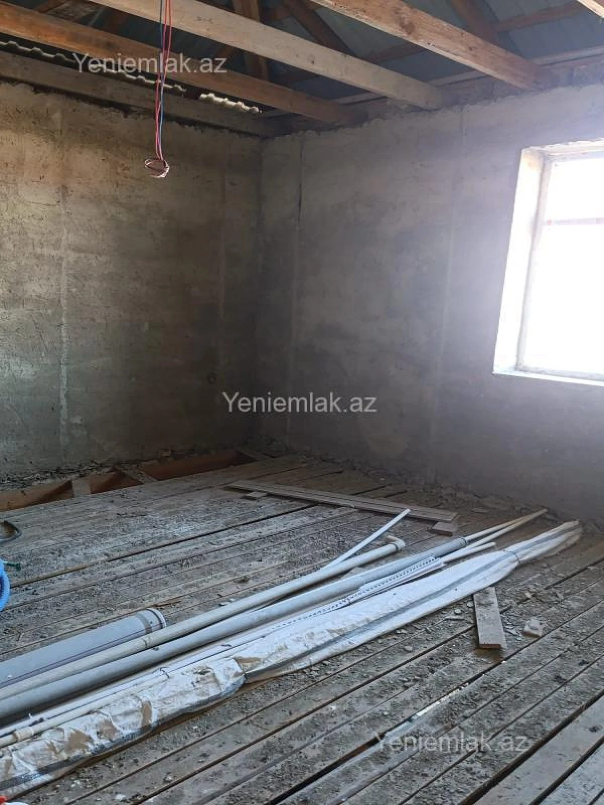 Satılır 5 otaqlı həyət evi 160 m²