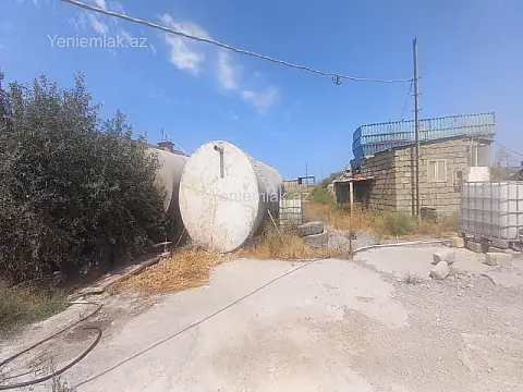 Satılır 2 otaqlı obyekt 200 m²