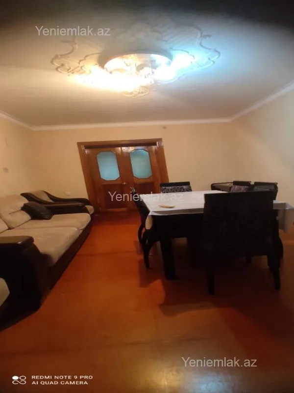 Satılır 3 otaqlı köhnə tikili 85 m²