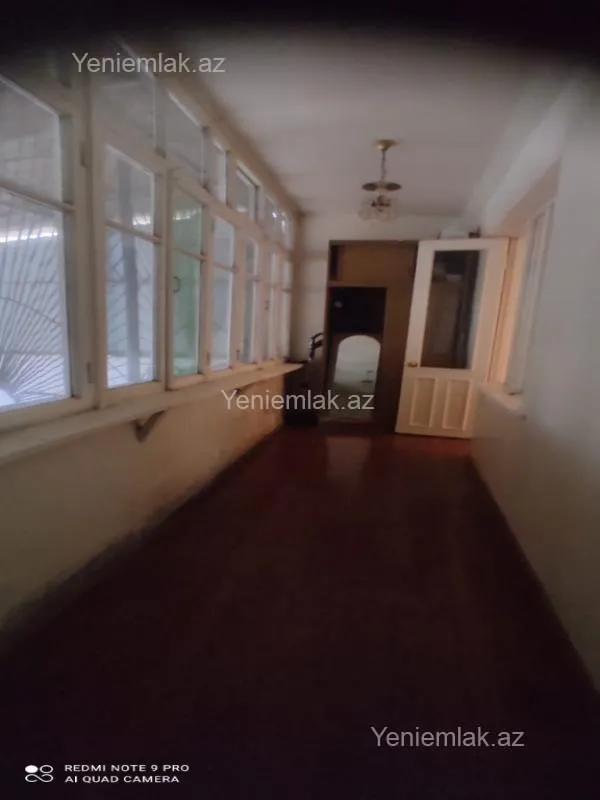 Satılır 3 otaqlı köhnə tikili 85 m²